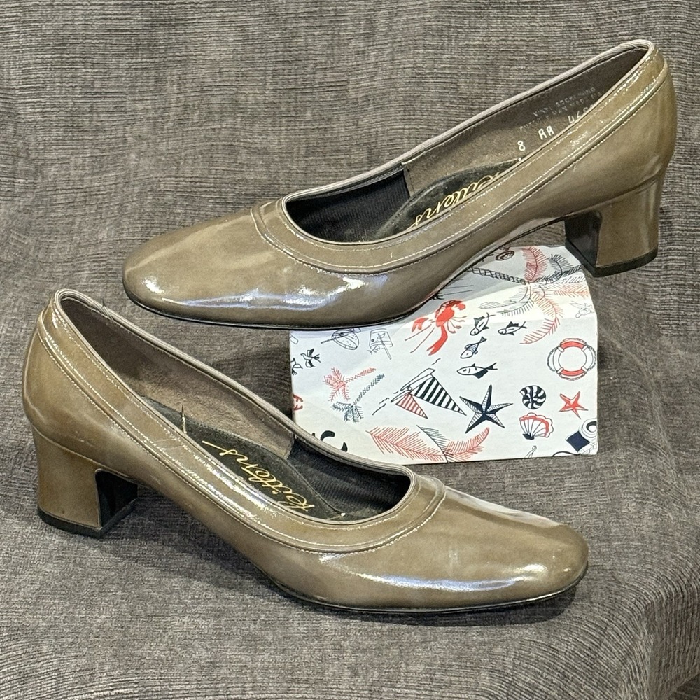 VTG 60's Paradise Kittens Olive Patent Leather Pumps Size 8AA EXCELLENT Shoes